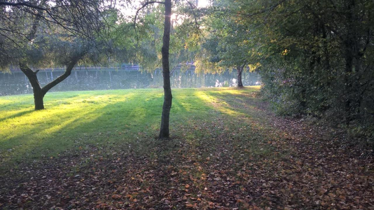Gite Des Etangs De Beaulieu Le Plessis-Dorin Εξωτερικό φωτογραφία