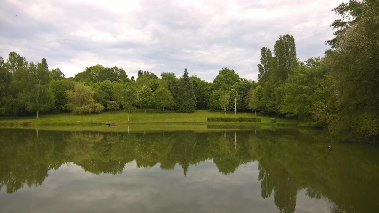 Gite Des Etangs De Beaulieu Le Plessis-Dorin Εξωτερικό φωτογραφία